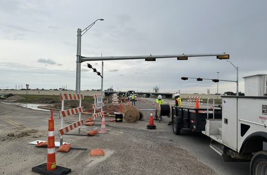 Pulling signal cable
