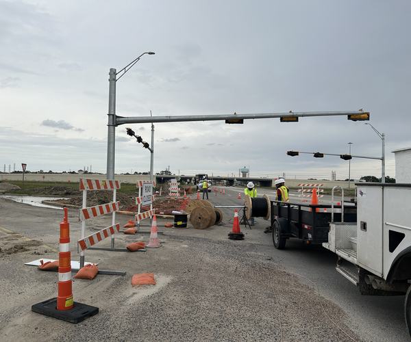 Pulling signal cable