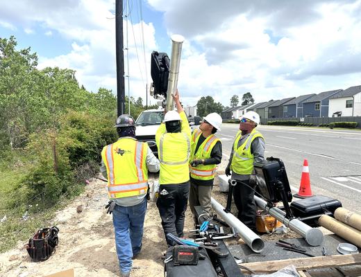 Signal pole and heads going up
