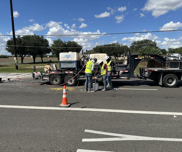Loop installation crew